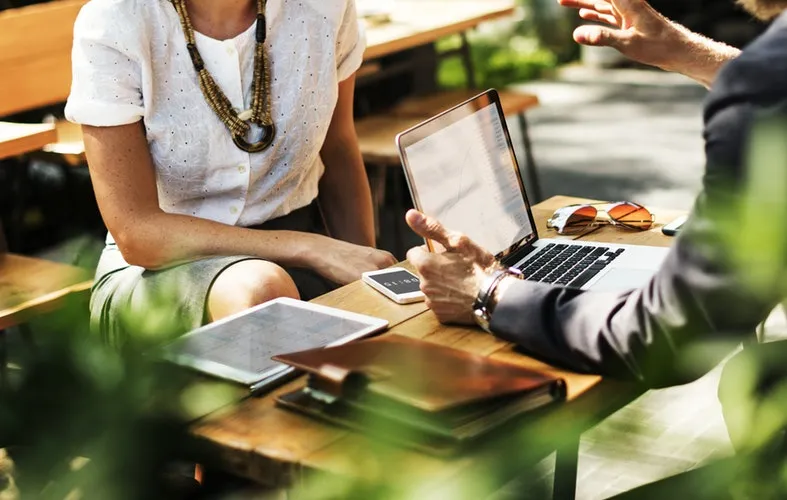 تصویر آرشیوی فعالیت بازاریابی برای فروشگاه خیالی